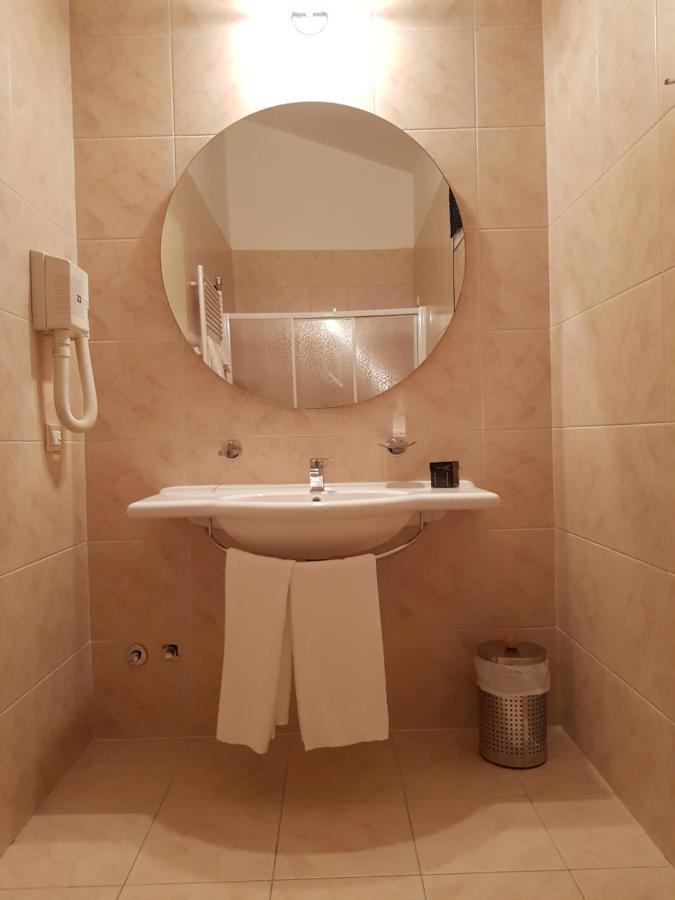 Hotel Le Cardinal Bastiglia Kültér fotó